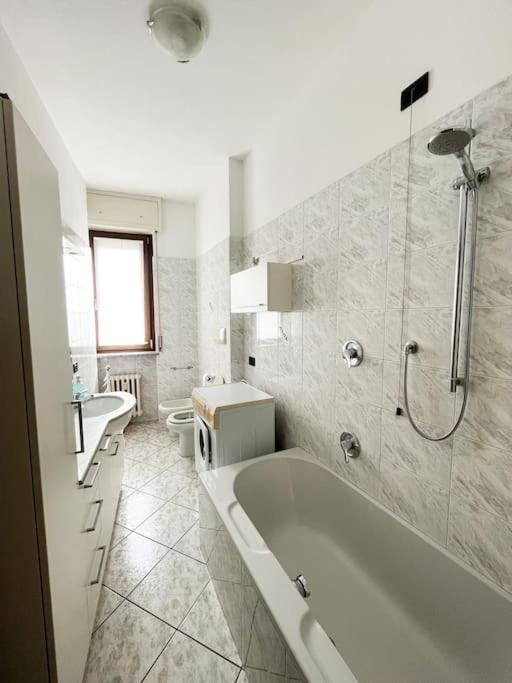 Airport+Train Station+Center Cozy City Loft Apartment Bergamo Bagian luar foto